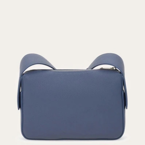 NEW Ferragamo leather shoulder bag - Picture 3 of 5